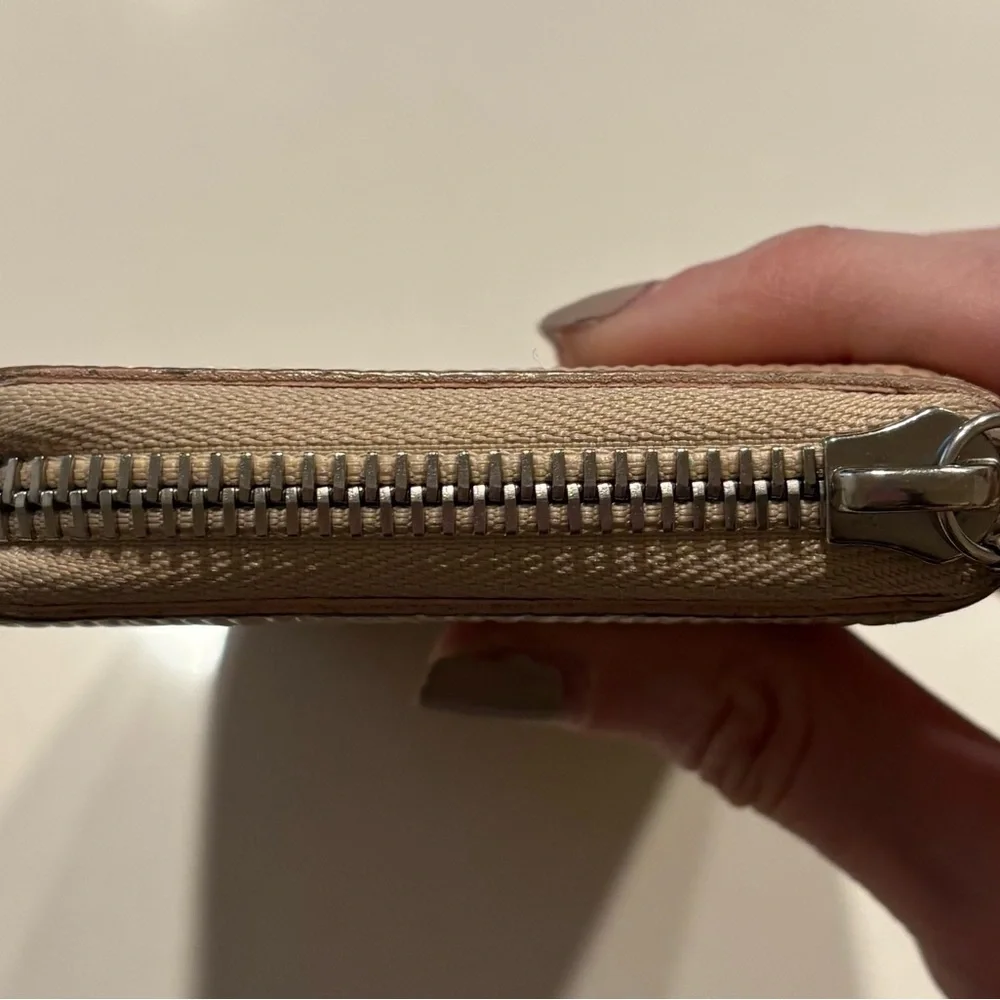 Louis Vuitton Women’s Epi Clemence Zip Around Vintage Wallet in Beige